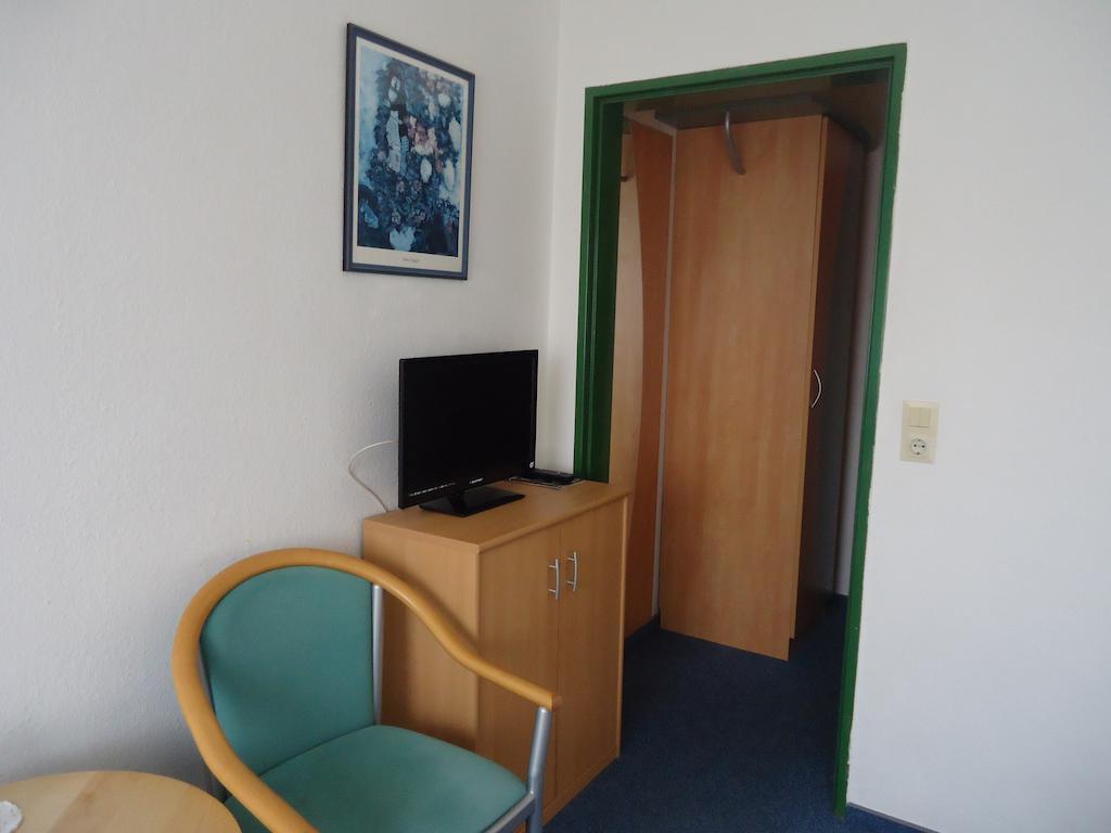 Hotel Central Oberursel Ngoại thất bức ảnh