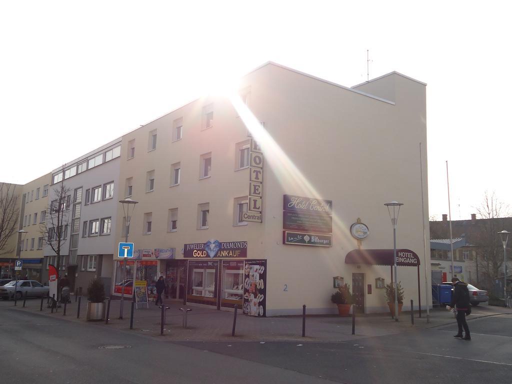 Hotel Central Oberursel Ngoại thất bức ảnh