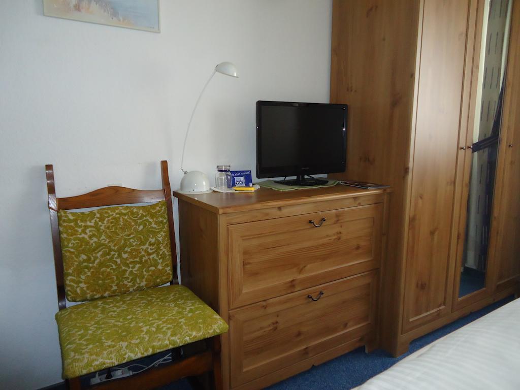 Hotel Central Oberursel Ngoại thất bức ảnh