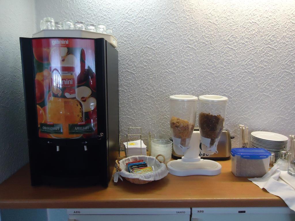 Hotel Central Oberursel Ngoại thất bức ảnh